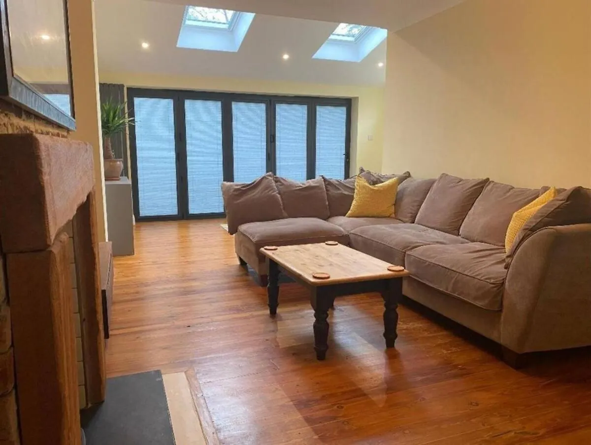 Two Bedroom House By Brookland Stays Serviced Accommodation Short Lets Brighton & Hove With Free Wifi